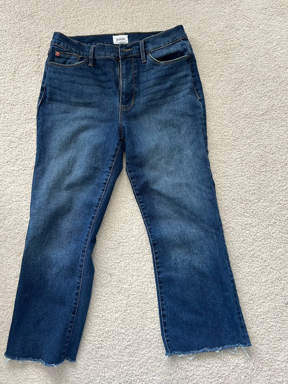 Hudson Jeans Women’s Dark Blue Straight-Leg Jeans. Frayed Hem/Cropped